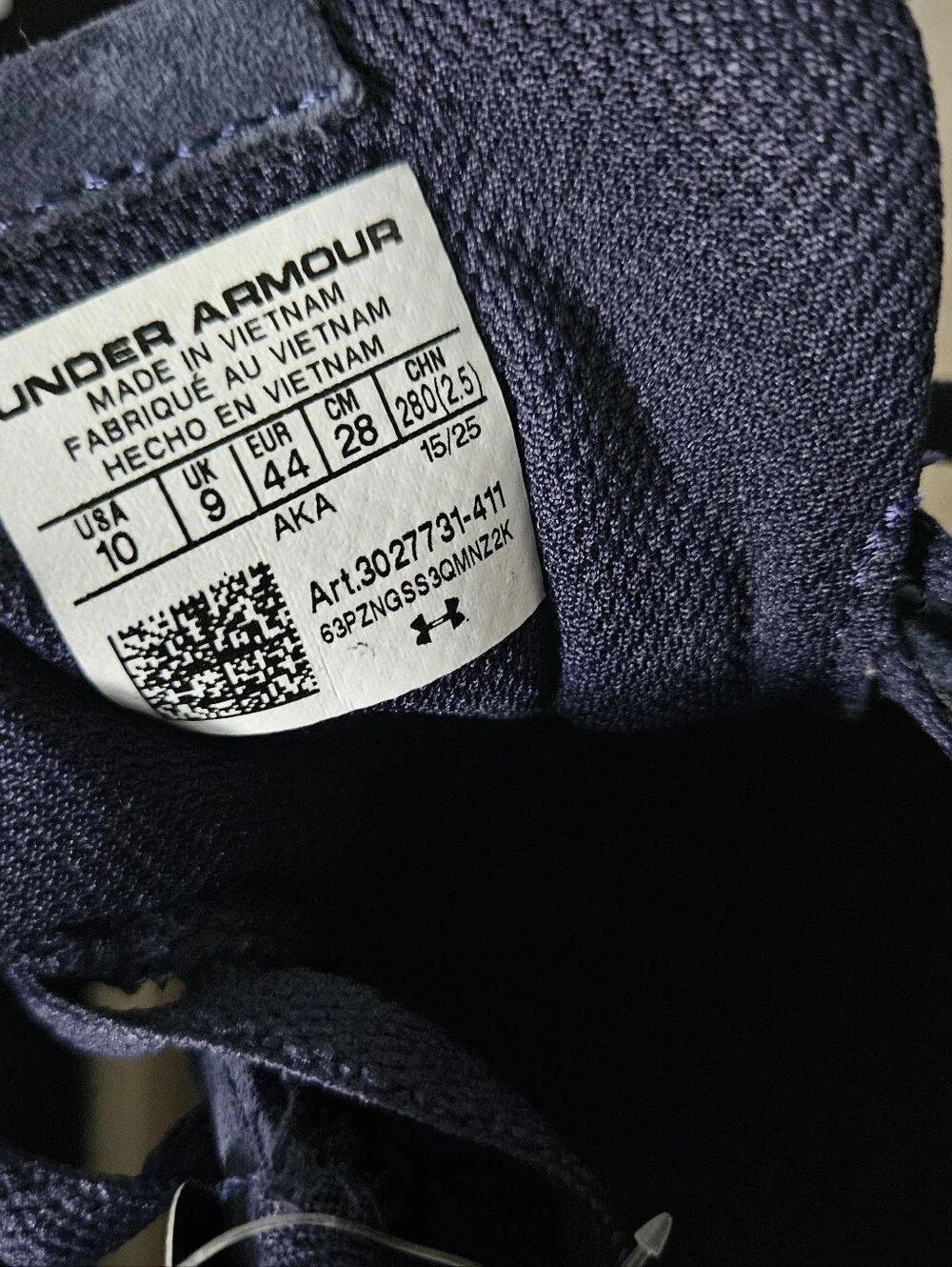 NWT Under Armour UA Edge Suede Mens 10 Navy Blue Charged Sneakers